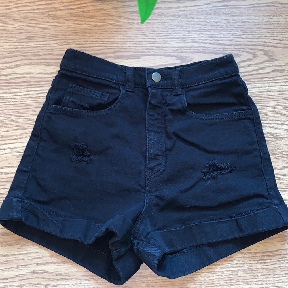 Black Highwaisted American Apparel Jean Shorts